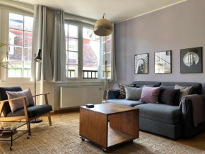 Historical, Bright & Beautiful in Old City - 3rd floor